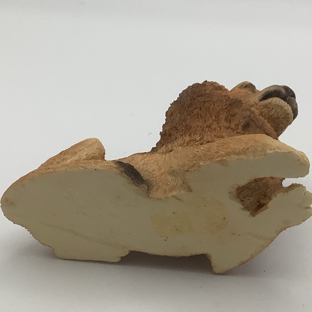 Lion Figurine - Picture 11 of 11